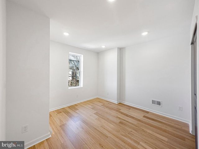 6113 WEBSTER ST, Philadelphia, PA 19143