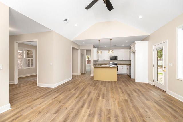 1327 Mckenzie Road, Manning, SC 29102