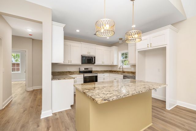 1327 Mckenzie Road, Manning, SC 29102