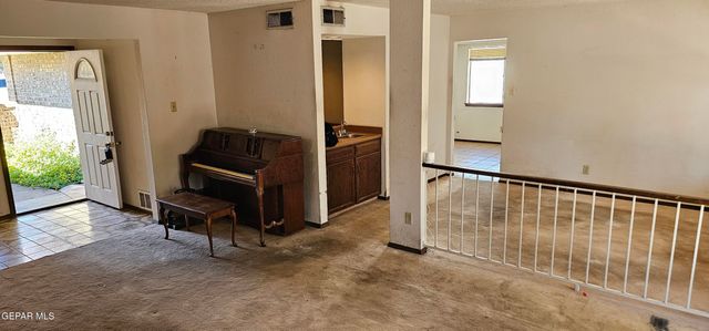 740 Tepic Drive, El Paso, TX 79912