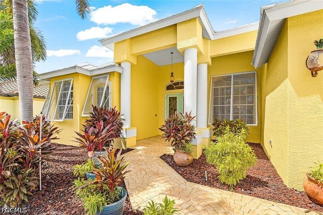 5302 SW 27th PL, Cape Coral, FL 33914
