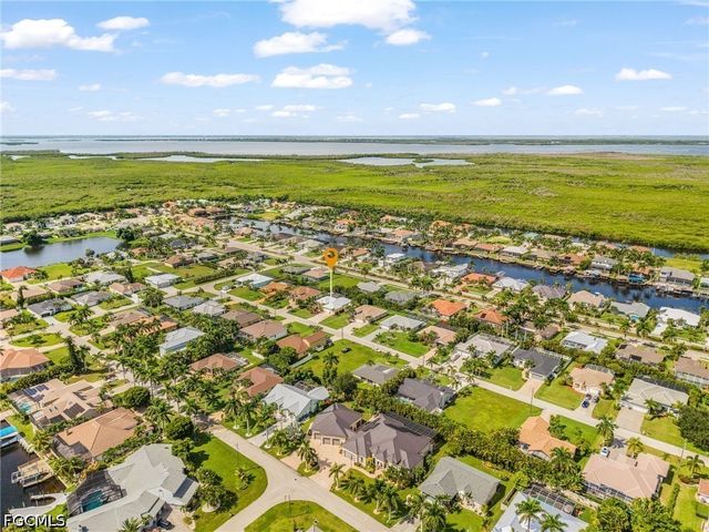 5302 SW 27th PL, Cape Coral, FL 33914