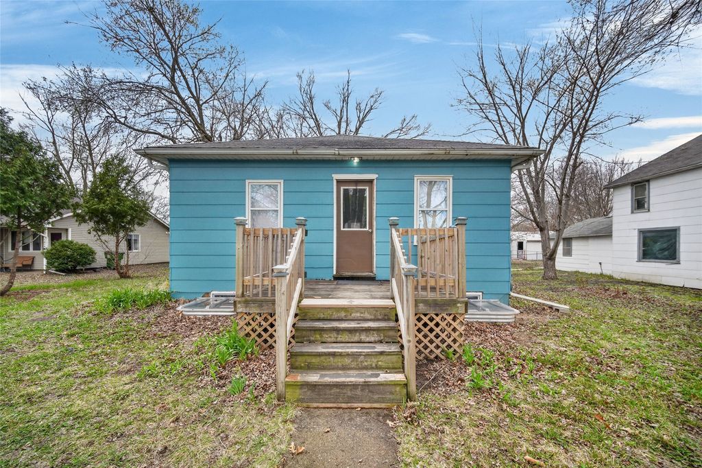 1810 Walnut Street, Granger, IA 50109