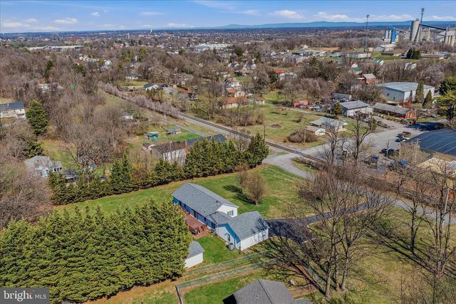 34 TURF DR S, Martinsburg, WV 25405