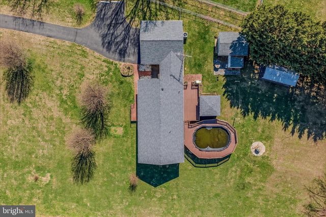 34 TURF DR S, Martinsburg, WV 25405