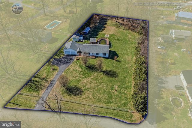 34 TURF DR S, Martinsburg, WV 25405