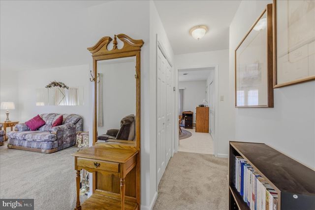 34 TURF DR S, Martinsburg, WV 25405