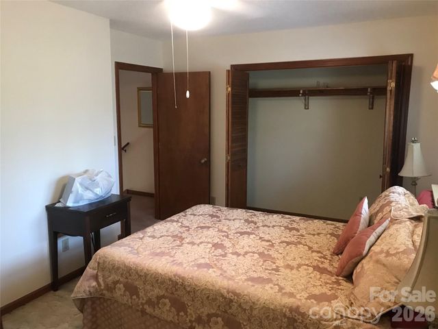 1 Pensacola Heights, Arden, NC 28704