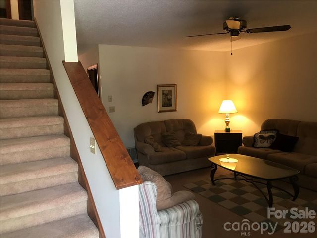 1 Pensacola Heights, Arden, NC 28704