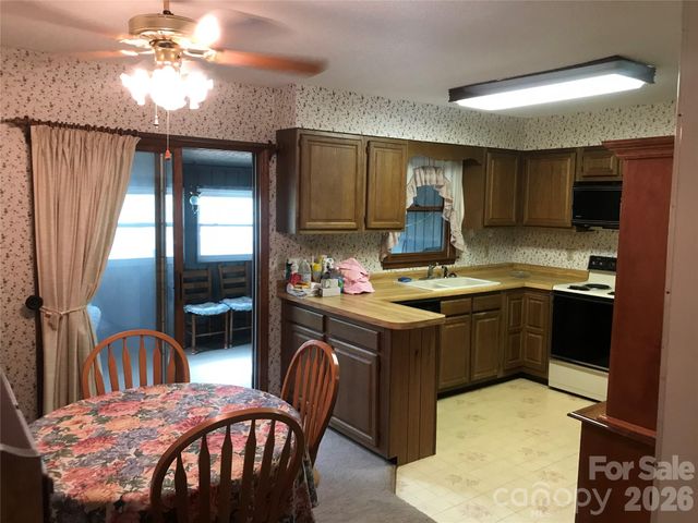 1 Pensacola Heights, Arden, NC 28704