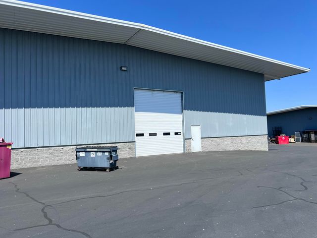 323 Ehrman Way, Medford, OR 97501