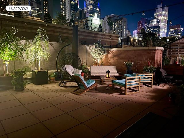 393 W 49th St Apt 5CC, New York City, NY 10019