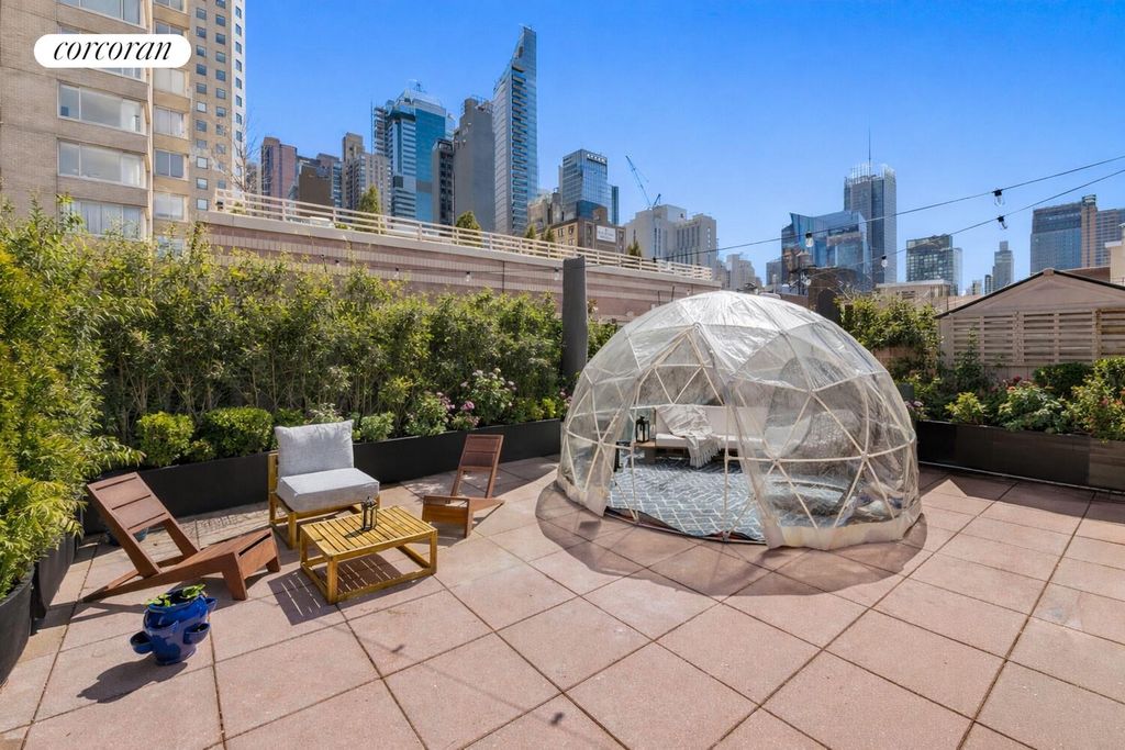 393 W 49th St Apt 5CC, New York City, NY 10019