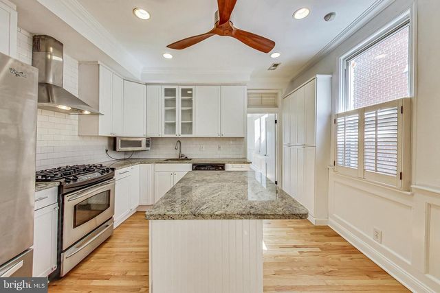 524 10TH ST SE, Washington, DC 20003