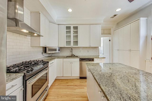524 10TH ST SE, Washington, DC 20003
