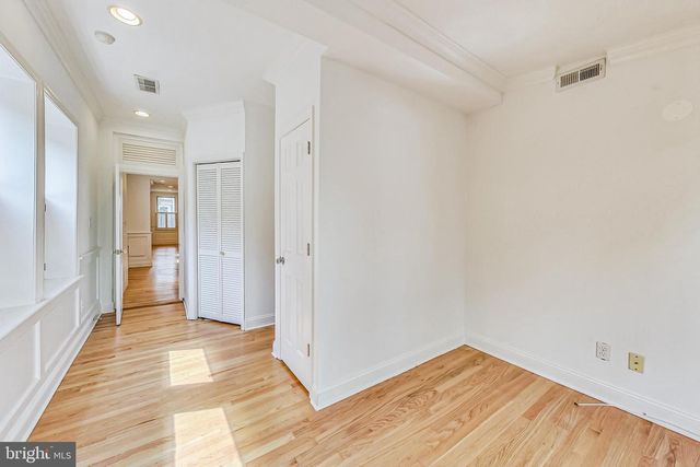 524 10TH ST SE, Washington, DC 20003