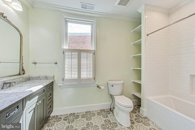 524 10TH ST SE, Washington, DC 20003