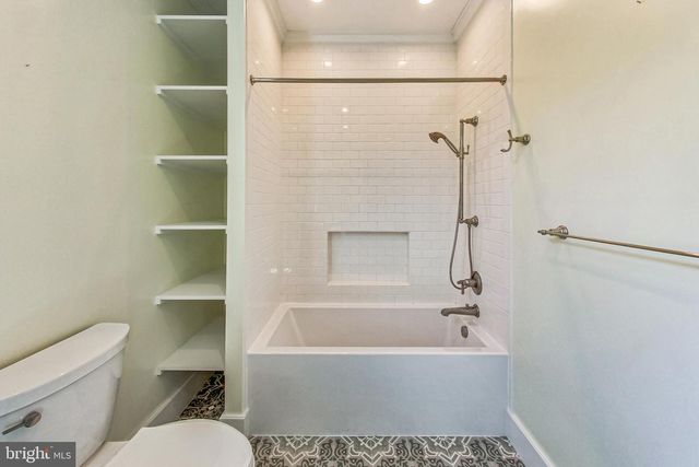 524 10TH ST SE, Washington, DC 20003