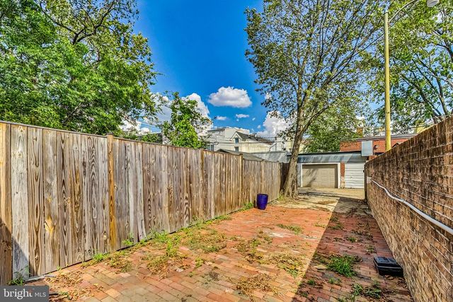 524 10TH ST SE, Washington, DC 20003