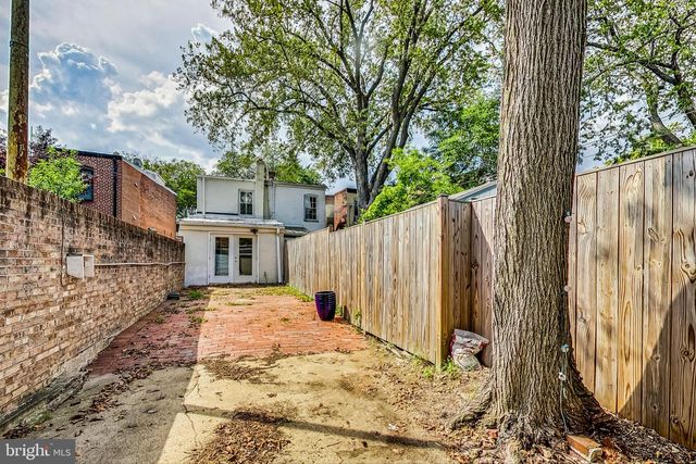 524 10TH ST SE, Washington, DC 20003