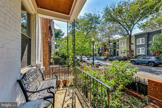 524 10TH ST SE, Washington, DC 20003