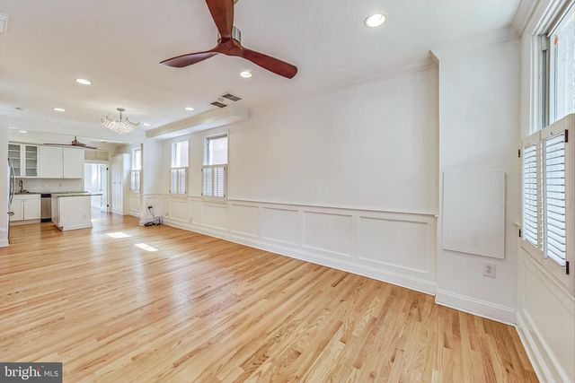 524 10TH ST SE, Washington, DC 20003