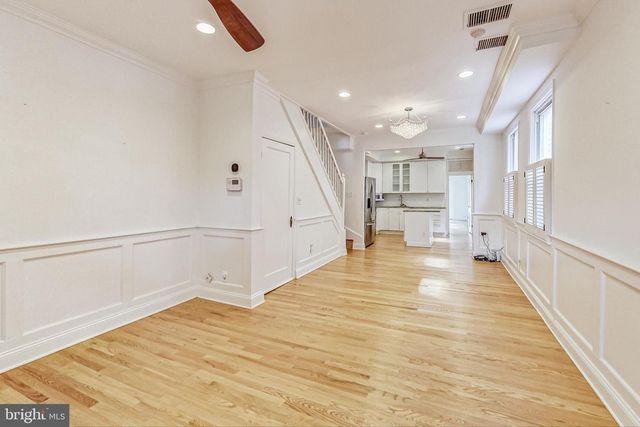 524 10TH ST SE, Washington, DC 20003