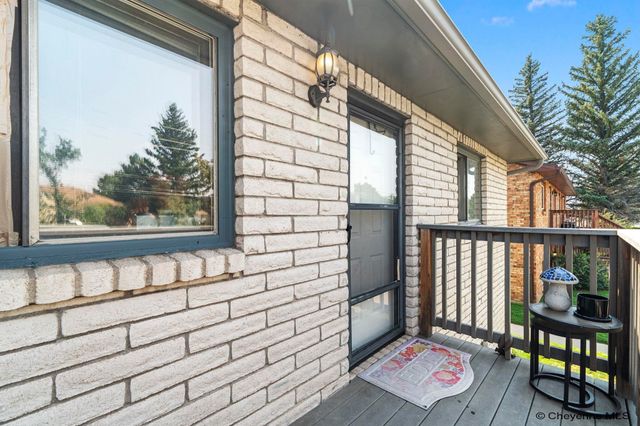 305 Western Hills Blvd Apt B, Cheyenne, WY 82009