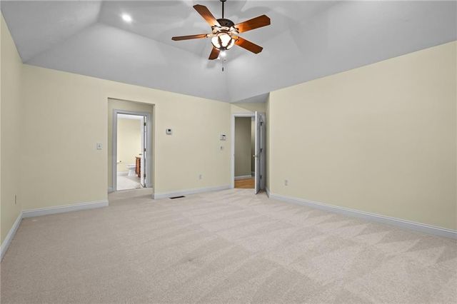 125 West Road, Cumberland, RI 02864