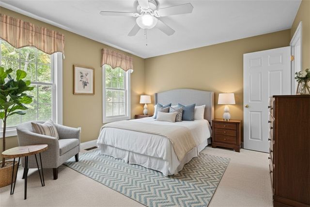 125 West Road, Cumberland, RI 02864
