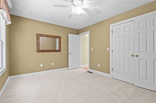 125 West Road, Cumberland, RI 02864