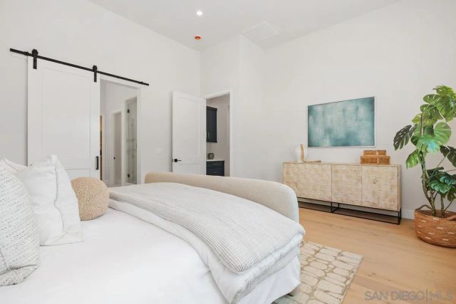 1714 California St., Oceanside, CA 92054