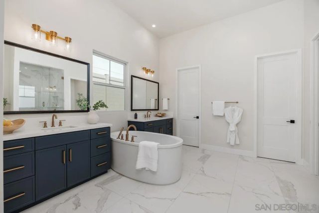 1714 California St., Oceanside, CA 92054