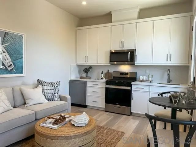 1714 California St., Oceanside, CA 92054