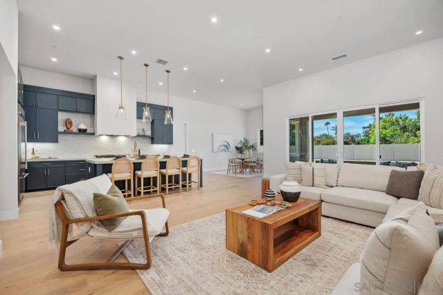 1714 California St., Oceanside, CA 92054