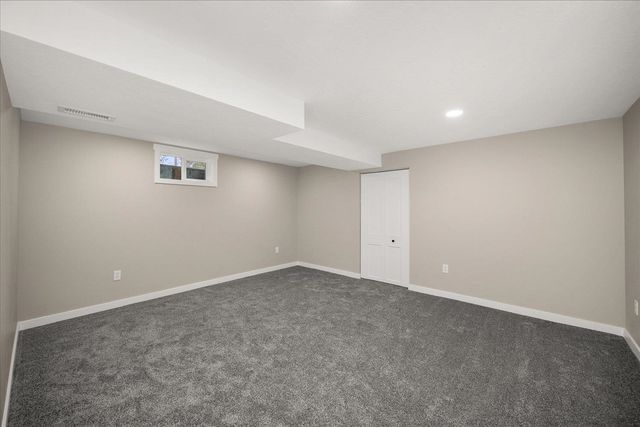 6111 S Pittsburg St, Spokane, WA 99223