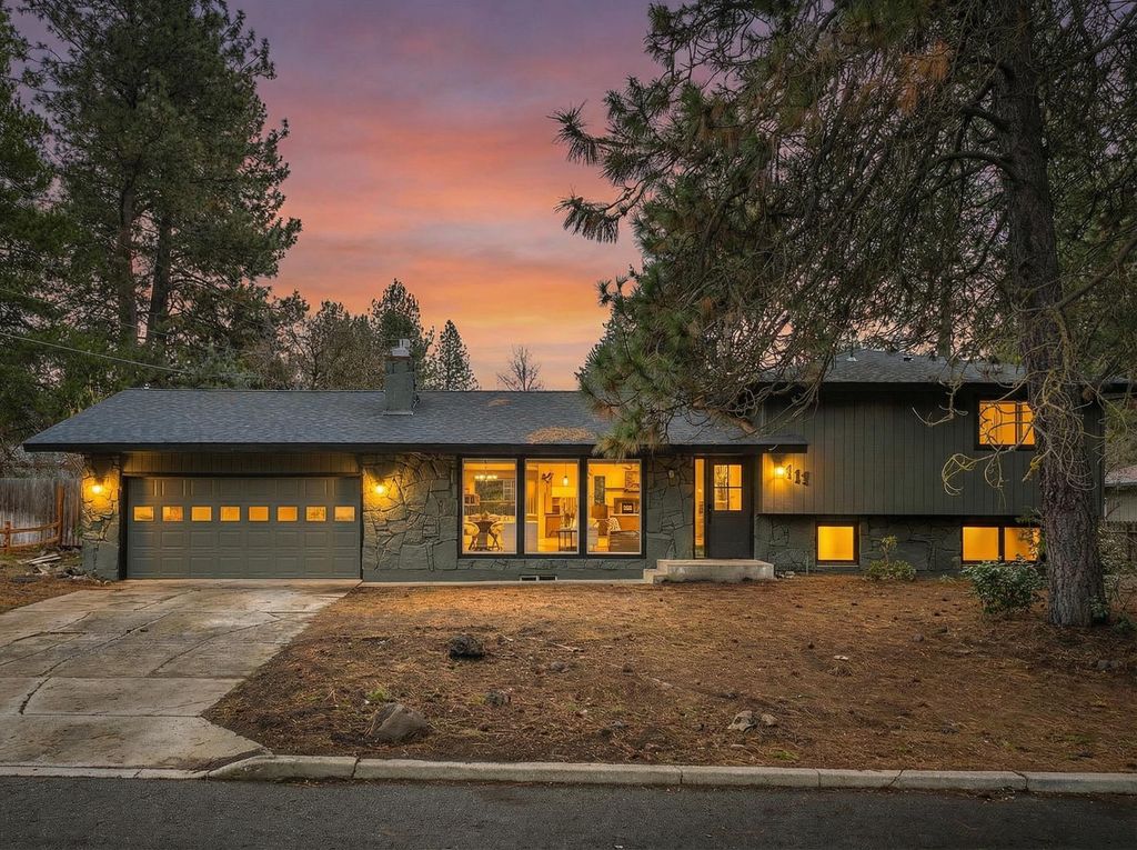 6111 S Pittsburg St, Spokane, WA 99223