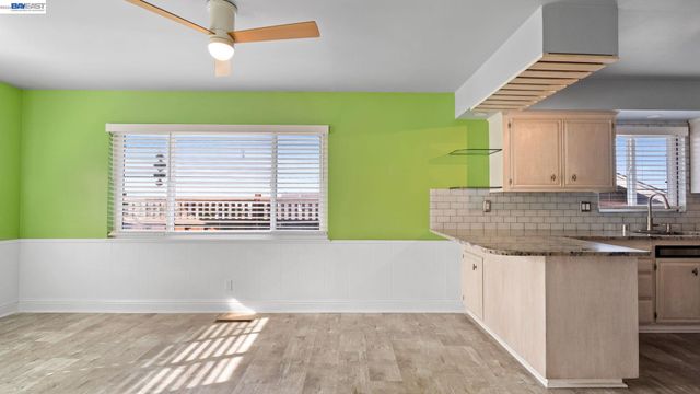 1269 Gabriel Ct, San Leandro, CA 94577