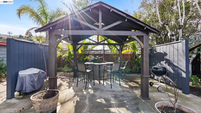 1269 Gabriel Ct, San Leandro, CA 94577