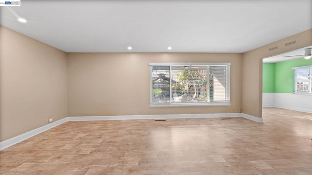 1269 Gabriel Ct, San Leandro, CA 94577