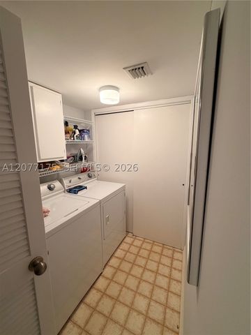 10847 W Clairmont Cir 302, Tamarac, FL 33321