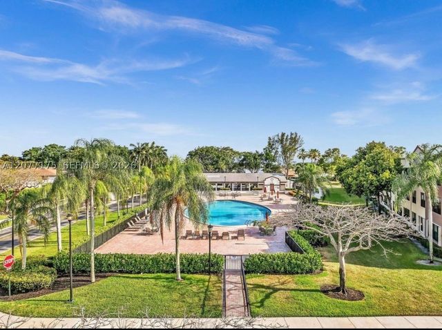 10847 W Clairmont Cir 302, Tamarac, FL 33321