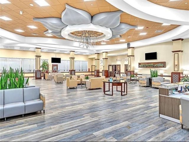 10847 W Clairmont Cir 302, Tamarac, FL 33321