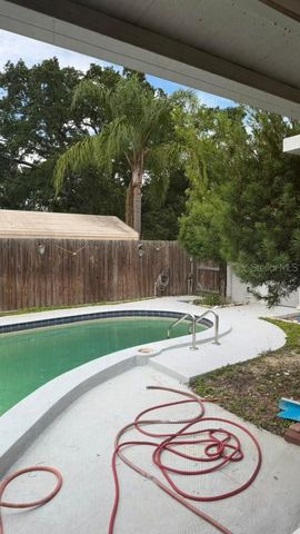 6412 N WOODLYNNE AVENUE, Tampa, FL 33614