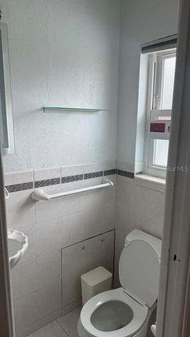 6412 N WOODLYNNE AVENUE, Tampa, FL 33614