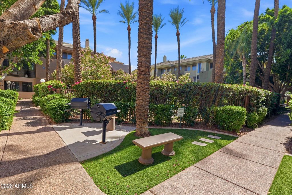Image 21 of property listing at 4343 N 21ST Street 256, Phoenix, AZ 85016