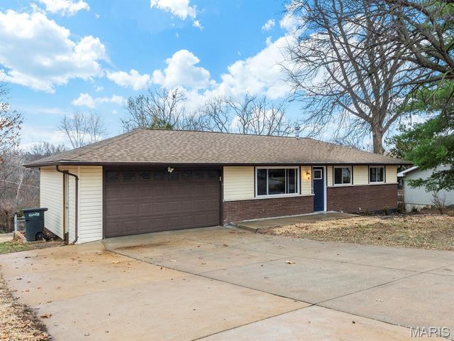 726 Gran Lin Drive, St Charles, MO 63303