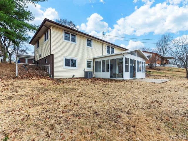 726 Gran Lin Drive, St Charles, MO 63303