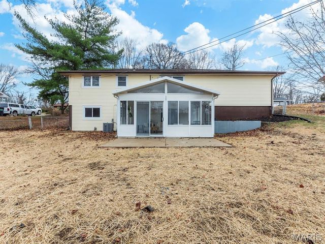 726 Gran Lin Drive, St Charles, MO 63303