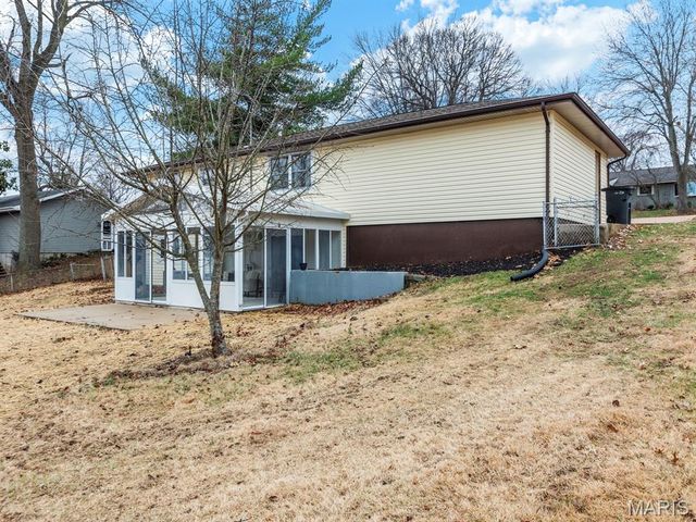 726 Gran Lin Drive, St Charles, MO 63303